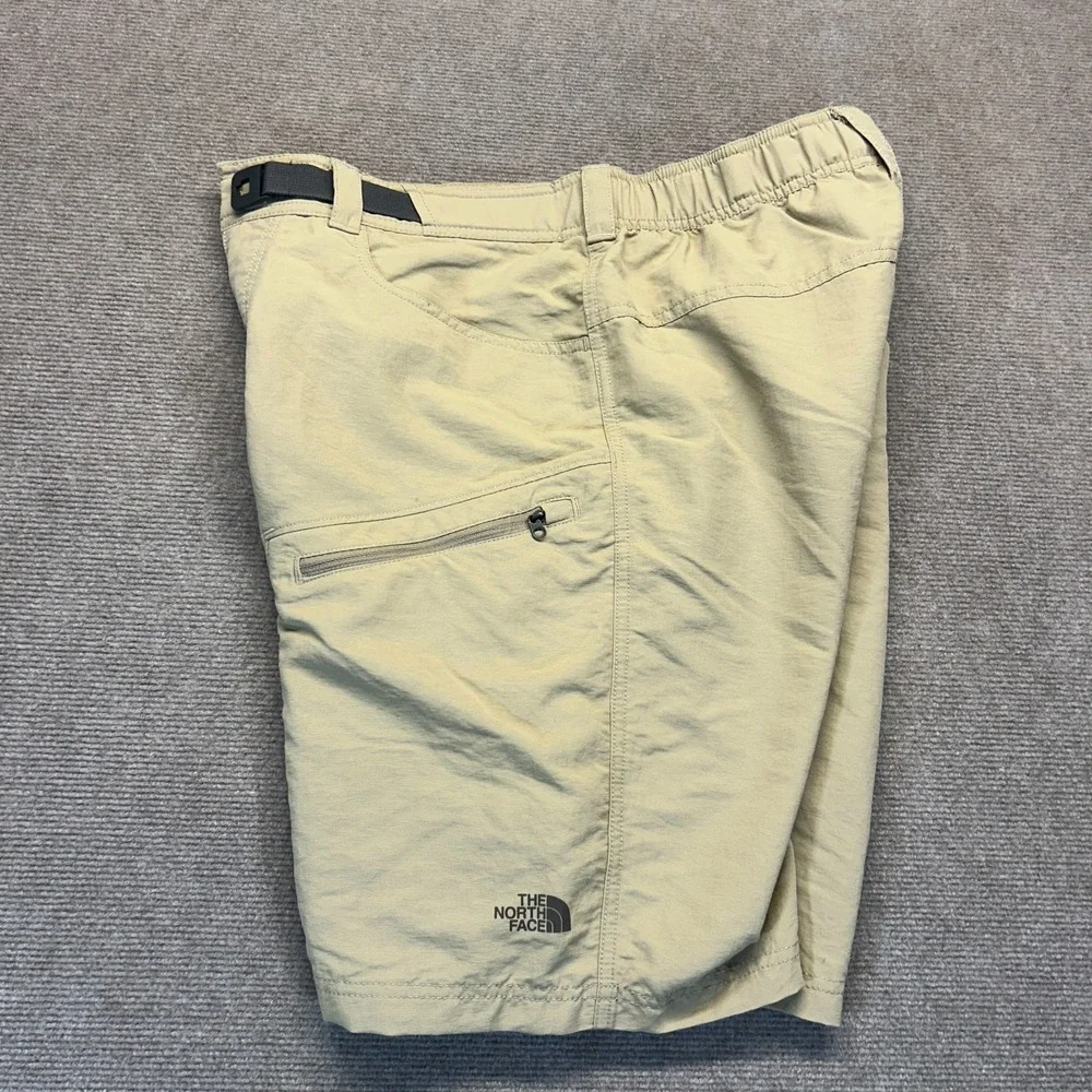 North Face Paramount Trail Shorts Mens M Elastic Waist Belt Khaki Cargo Nylon 9